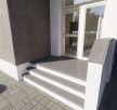 Antracit, Egyedi, anyagában színezett Lépcsőlap Fa hatás 30cm (max.200cm)